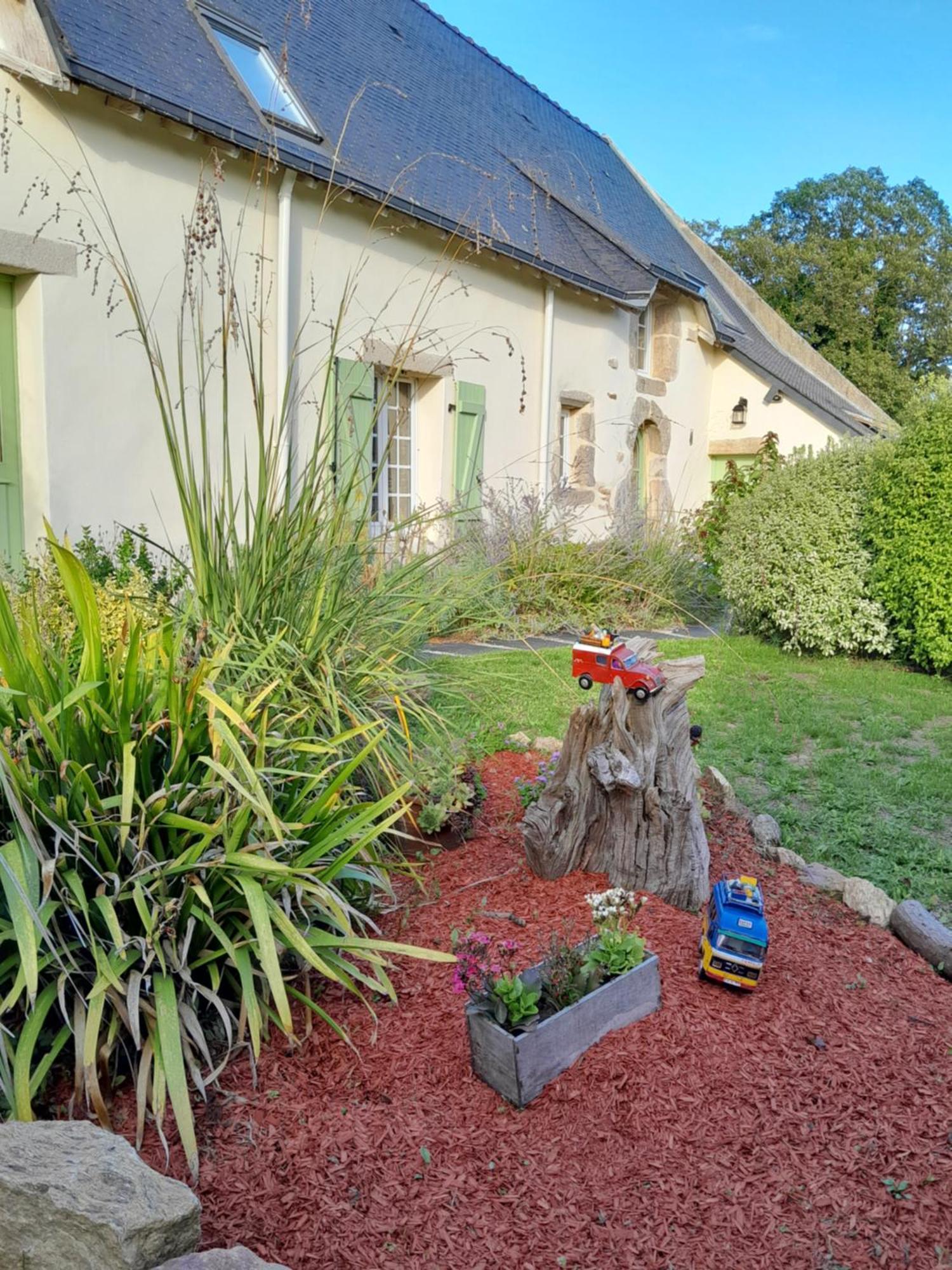 Bed and Breakfast Les Loges De Yoff Ambon Zewnętrze zdjęcie